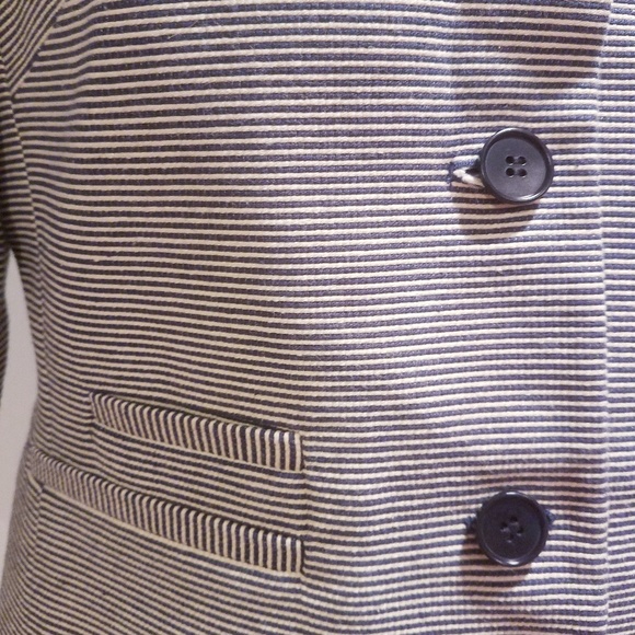 Talbots Navy and Cream Striped Blazer size 10P - Picture 4 of 6